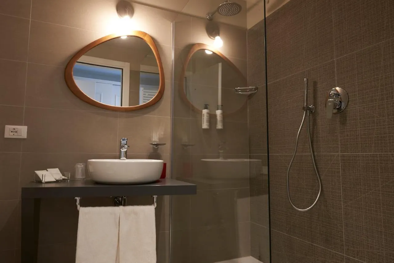 *** Oda ve Kahvaltı Hotel B&B Il Mosaico Sirmione İtalya