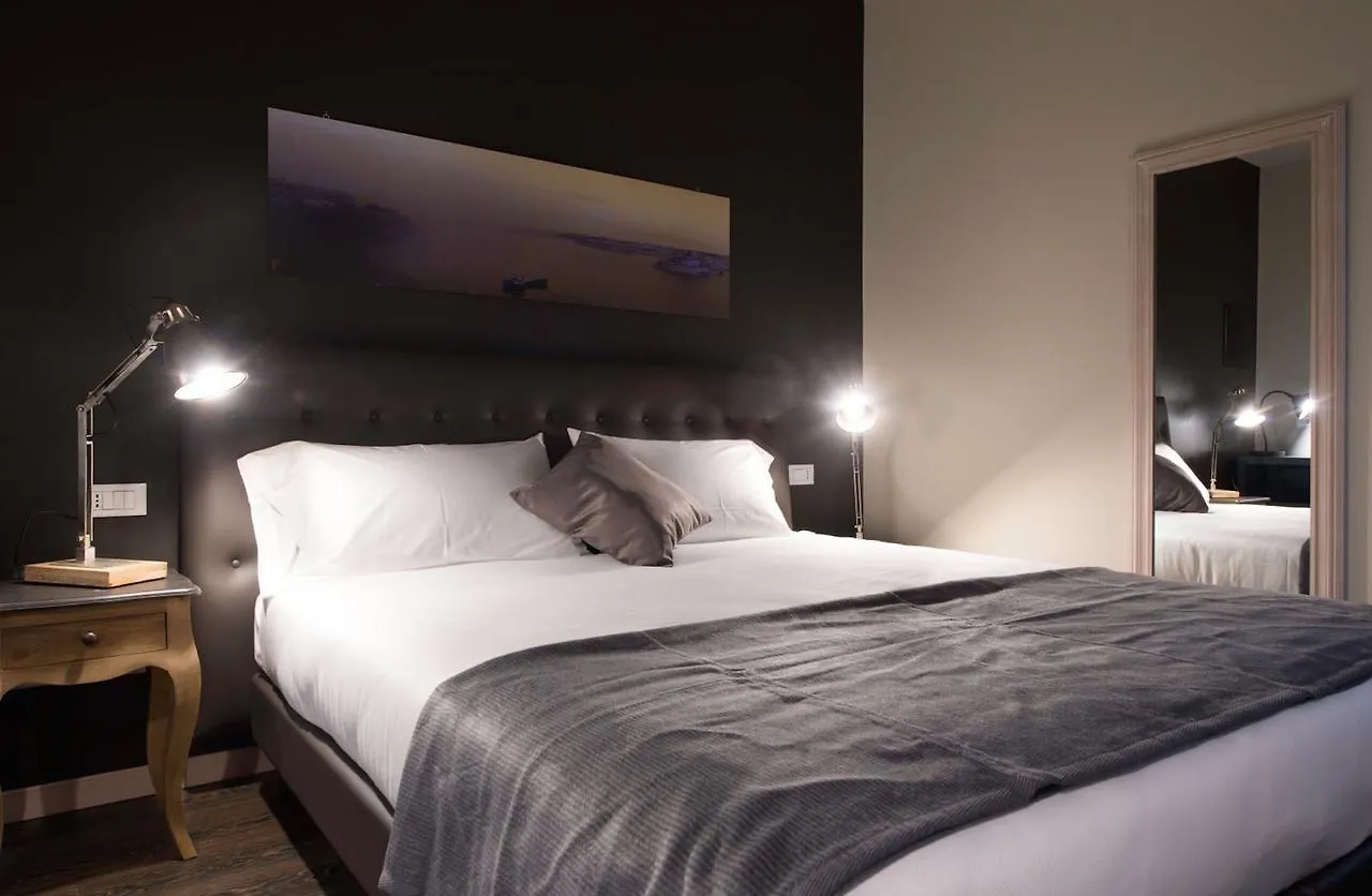 Hotel B&B Il Mosaico Sirmione 3*,  İtalya