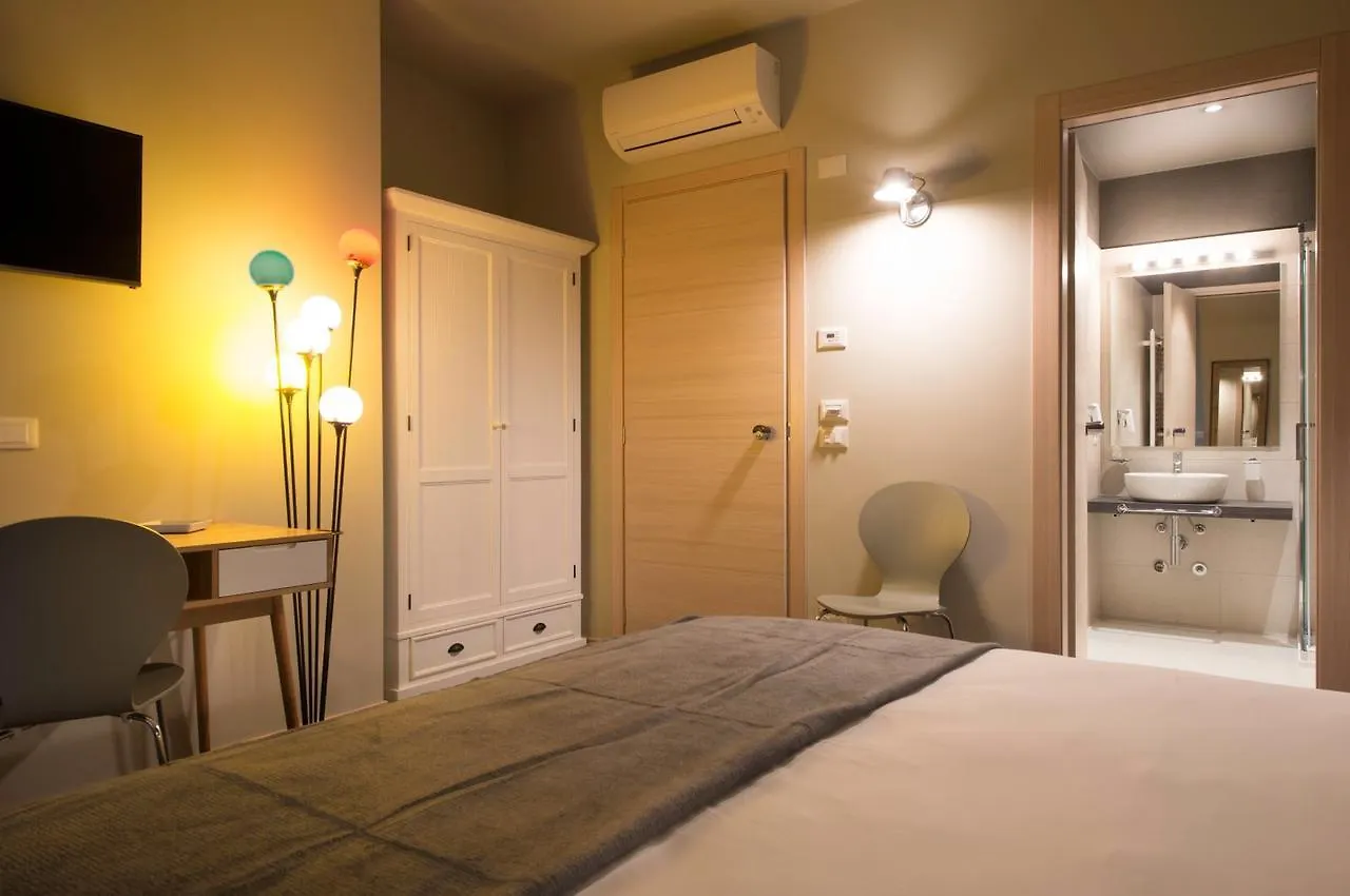 לינה וארוחת בוקר סירמיונה Hotel B&B Il Mosaico