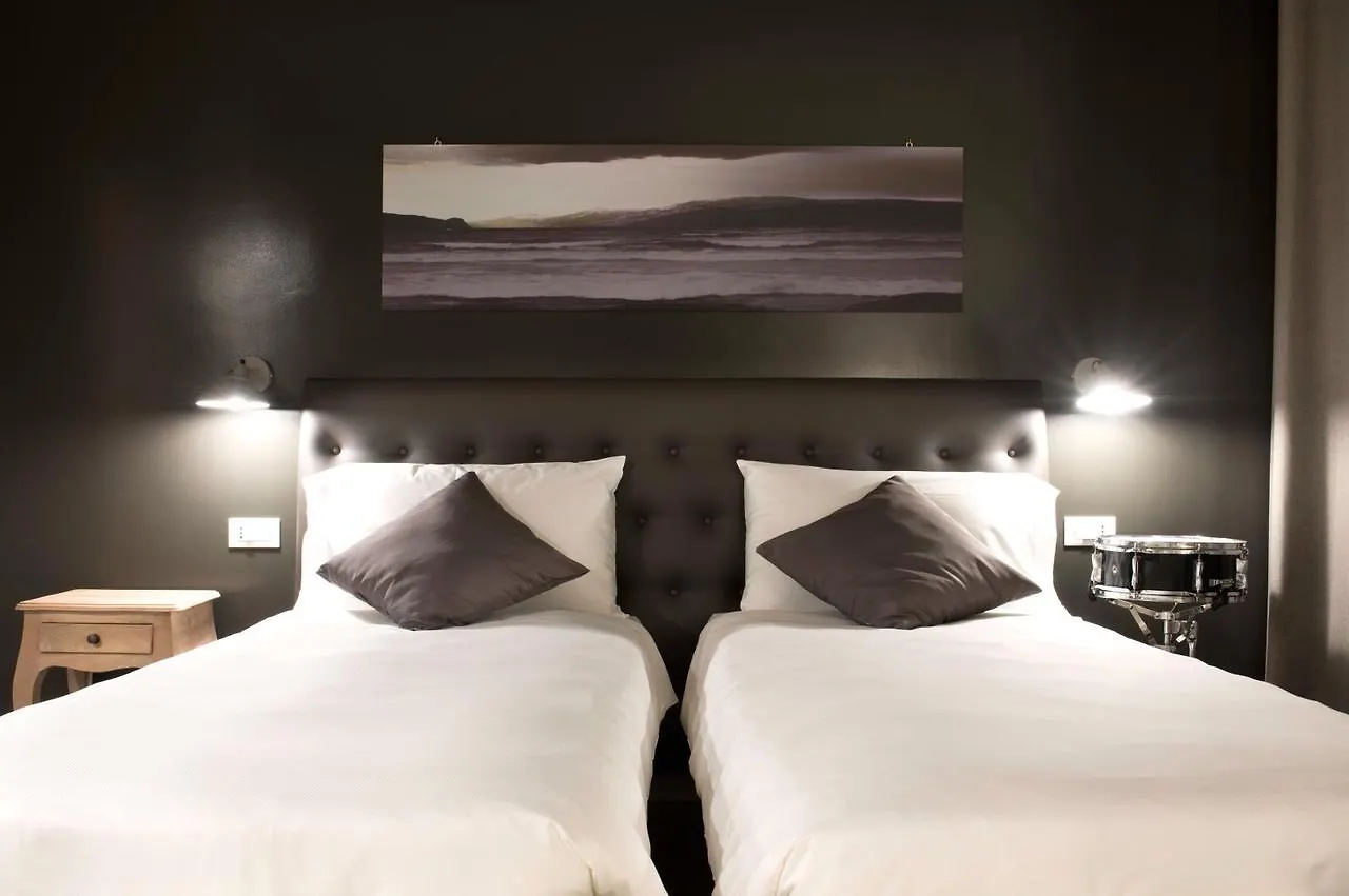 *** לינה וארוחת בוקר סירמיונה Hotel B&B Il Mosaico איטליה